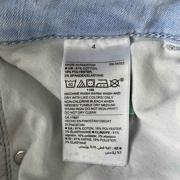 Old Navy Rockstar Super Skinny Light Washed Denim Jeans - Size 4 - Picture 8 of 11